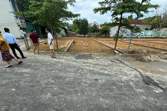 Đất nền ven Hà Nội có dấu hiệu "sốt" cục bộ, giá tăng từ 10-20%, xuất hiện nhiều hơn nhà đầu tư đi "săn"