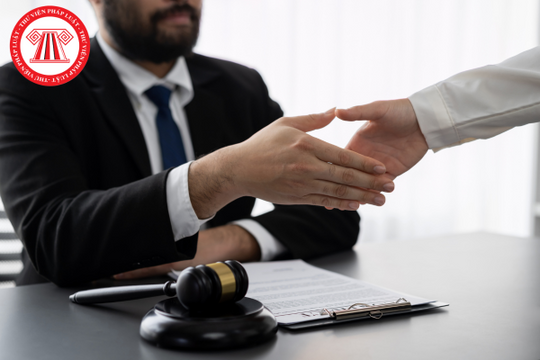 Tòa án cấp nào có thẩm quyền giải quyết tranh chấp hợp đồng giữa công ty 100% vốn nước ngoài và công ty vốn Việt Nam?