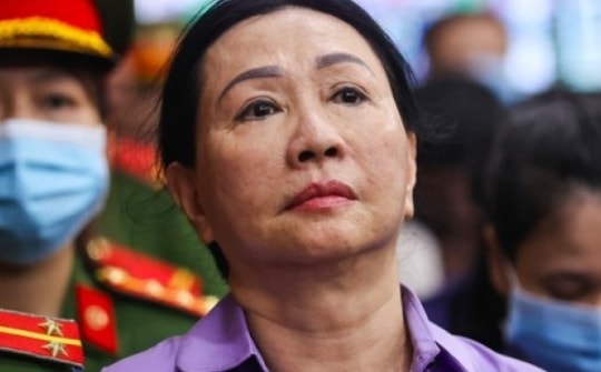 Một luật sư ngoại quốc giúp bà Trương Mỹ Lan chuyển hàng trăm triệu USD ra nước ngoài