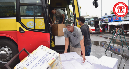 Hàng hóa ký gửi theo xe ô tô khách phải lập tờ khai gửi hàng hóa từ năm 2025