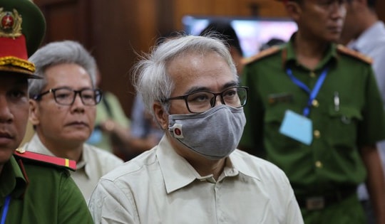 Cựu Cục trưởng Cục đăng kiểm cùng các đồng phạm hầu toà, an ninh được siết chặt