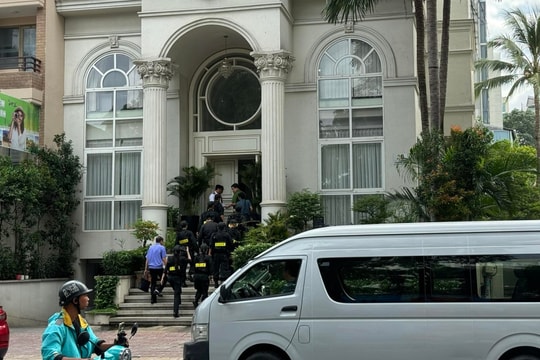 Công an bất ngờ xuất hiện tại nhà bà Nguyễn Thị Như Loan, cổ phiếu Quốc Cường Gia Lai giảm sàn, vốn hoá 'bay' hơn 1.200 tỷ từ khi CEO vắng mặt tại ĐHCĐ