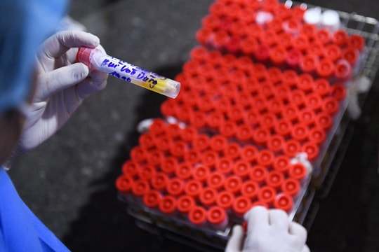 Bảo đảm thuốc, vật tư y tế, thiết bị y tế phục vụ công tác khám chữa bệnh