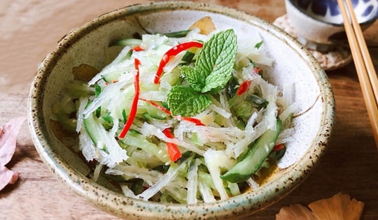 Rau câu trộn dưa chuột giòn ngon mát lạnh xua tan nắng nóng mùa hè