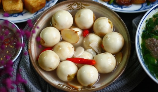 WHO cảnh báo 7 món chứa "chất độc", toàn món quen thuộc với người Việt, ăn không đúng có thể gây lú lẫn, ảo giác