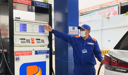 Petrolimex nói gì khi chưa "phổ cập" bán nhiên liệu Euro 5?