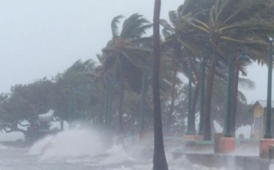 Bão số 2 bất ngờ mạnh trở lại, hướng về Quảng Ninh - Hải Phòng