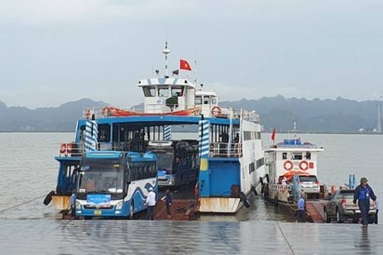 Hải Phòng: Gần 4.000 du khách mắc kẹt tại đảo Cát Bà do bão số 2