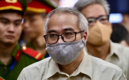 Những lời khai ban đầu của 2 cựu Cục trưởng Cục Đăng kiểm tại toà