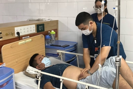 Ngộ độc methanol sau uống rượu tại đám cưới, 4 người nhập viện cấp cứu