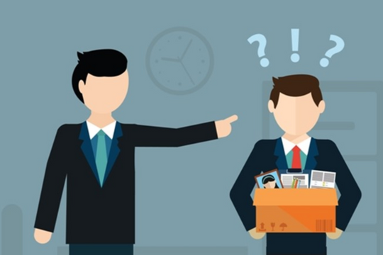 Năm 2024, ai có thẩm quyền xử lý kỷ luật lao động đối với nhân viên vi phạm?