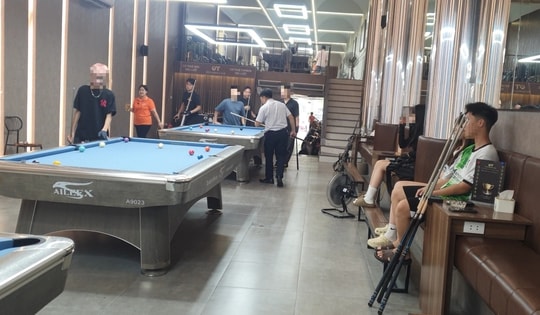 Chưa đảm bảo PCCC, quán QT Billiards Club ở Cầu Giấy vẫn mở cửa đón khách vui chơi