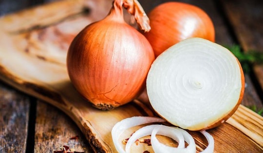 Những tác dụng phụ cần lưu ý của hành tây