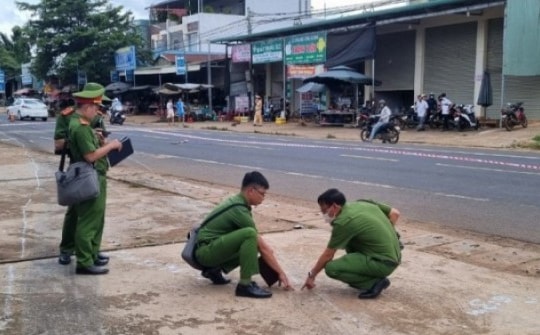 Tạm giữ tài xế container lao vào nhà dân khiến 3 người tử vong