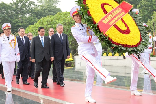 Lãnh đạo Đảng, Nhà nước viếng Chủ tịch Hồ Chí Minh và các Anh hùng liệt sĩ