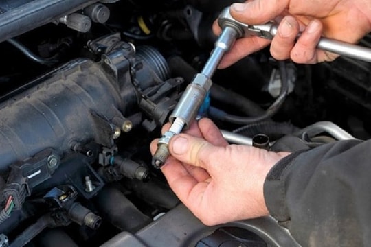 Dấu hiệu nhận biết xe mua phải xăng dởm