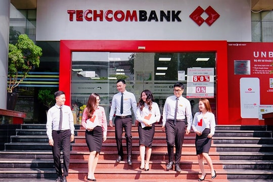 Techcombank muốn phát hành gần 20 triệu cổ phiếu giá rẻ cho nhân viên