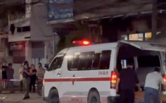 Nguyên nhân ban đầu vụ tàu hỏa va chạm xe bán tải làm 5 người thương vong