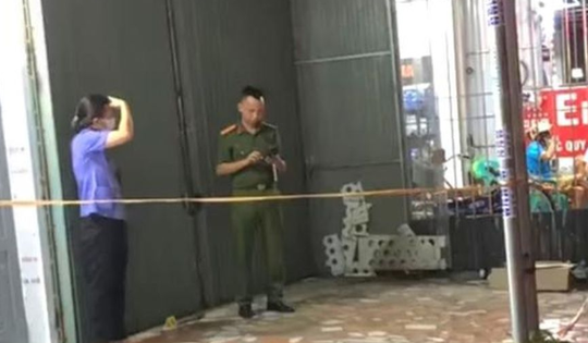 Chồng chém vợ tử vong tại phòng trọ