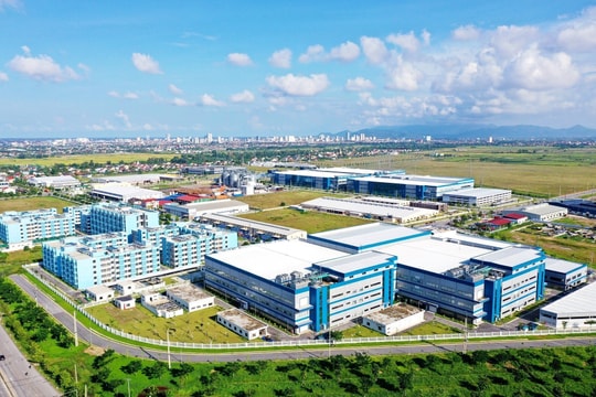 Khẳng định BĐS công nghiệp xanh đứng trước cơ hội “ngàn năm có một” nhưng chuyên gia trong ngành tiết lộ 1 yếu tố, nếu không làm Việt Nam sẽ “lỡ nhịp”