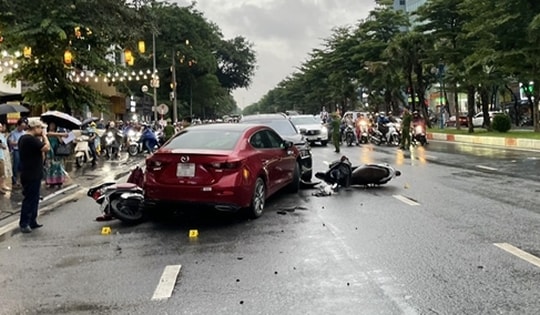 Nữ tài xế đạp nhầm chân ga gây tai nạn liên hoàn ở Hà Nội có bị truy cứu trách nhiệm hình sự?