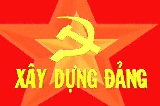 Kỷ luật nguyên Hiệu trưởng cùng 2 Phó Hiệu trưởng