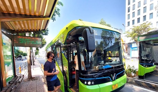 Xe buýt điện Vinbus chạy đến đầu năm 2025