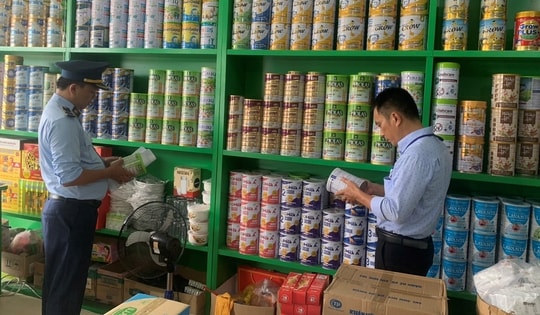 Doanh nghiệp công khai bán sữa giả về giá trị sử dụng, công dụng không niêm yết giá