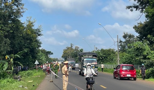 Vụ 3 người trong gia đình tử vong, bắt tạm giam tài xế xe bán tải