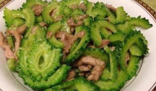 Loại quả đầy chợ Việt giàu vi chất như thực phẩm chức năng giúp bổ mắt, bổ xương, đẹp da và các món ngon cho mâm cơm nhà