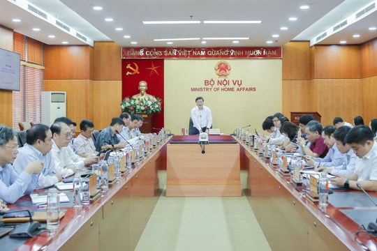 Đôn đốc, hướng dẫn tháo gỡ vướng mắc về quản lý quỹ tiền lương, tiền thưởng của cán bộ, CCVC, lực lượng vũ trang