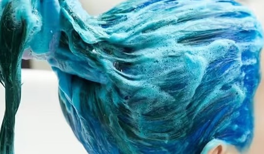 4 cách giúp tẩy màu nhuộm xanh tránh tổn thương tóc