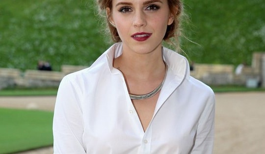 3 kiểu áo sơ mi trắng không lỗi mốt dành cho phái đẹp