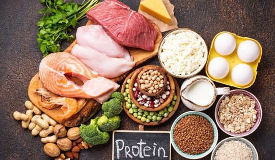 Bữa tối nên ít calo, bớt thịt và tăng cường rau xanh, ngũ cốc dạng thô