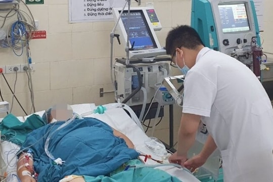 Sốt xuất huyết đến sớm hơn mọi năm, có ca nặng, tiên lượng tử vong