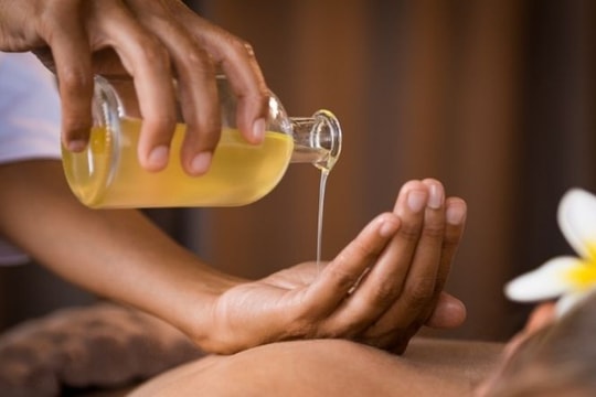 Thu hồi, tiêu huỷ mỹ phẩm dầu massage nhãn hàng Đại lực hoàng