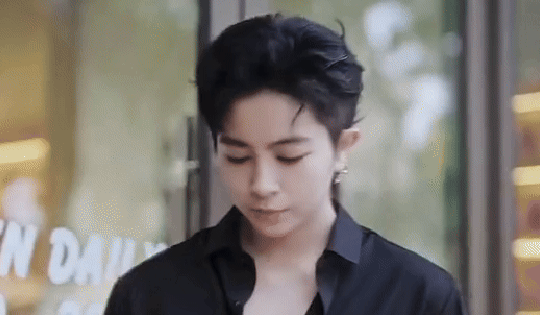 Nhà báo Lại Văn Sâm từng khen Gil Lê thế nào?