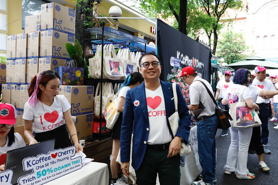 K Coffee của 'Vua Tiêu': 50 cửa hàng chạm mốc doanh thu 100 tỷ trong 6 tháng, vượt mặt các chuỗi 'lão làng' như Ông Bầu, Cộng Cà phê, GUTA Cafe