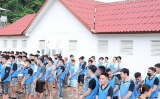 Clip: Cảnh sát đột kích bắt 155 đối tượng trong đường dây tội phạm tại Tam Giác Vàng