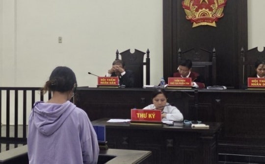 Chị chạy xe ngược chiều khiến em gái thiệt mạng