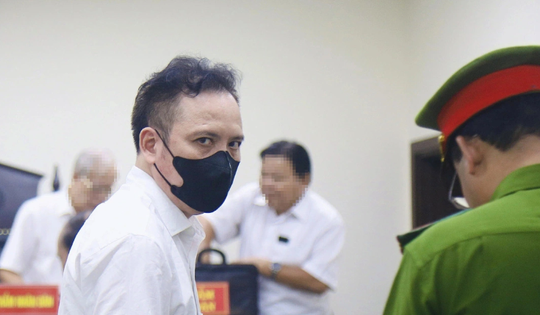 Mâu thuẫn về khoản tiền cựu Vụ trưởng chiếm đoạt của Chủ tịch Tân Hoàng Minh