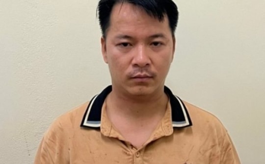 Khởi tố, tạm giam đối tượng cầm dao đâm vợ cũ đang bán vé số ở Vĩnh Phúc