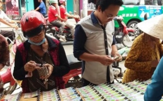Xổ số kiến thiết TP HCM thu gần 30 tỉ đồng mỗi ngày từ bán vé số