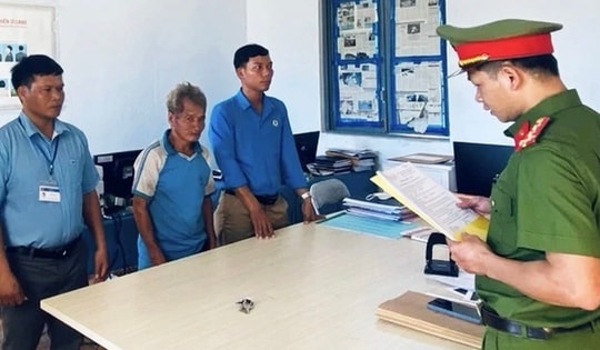 Ông lão 84 tuổi hiếp dâm người dưới 16 tuổi