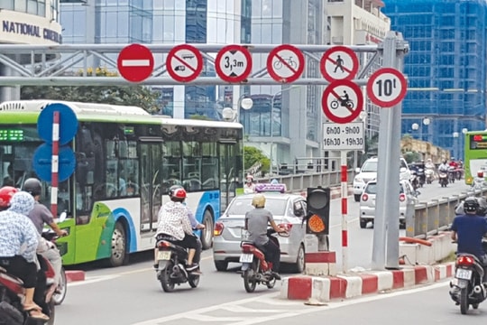 Bộ GTVT chỉ đạo kiểm tra, rà soát bất cập về biển báo giao thông