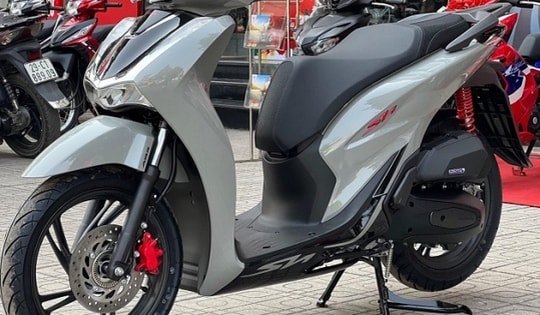Giá xe SH 125i mới nhất tháng 8/2024 giảm cực mạnh, rẻ hiếm thấy dưới cả giá niêm yết: Cơ hội vàng sắm xe mô tô sang