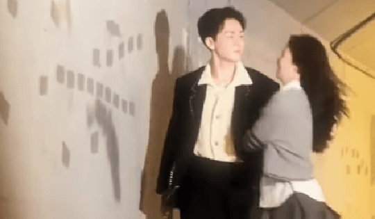 Mỹ nhân Hoa ngữ đẹp như nữ chính ngôn tình bước ra từ sách