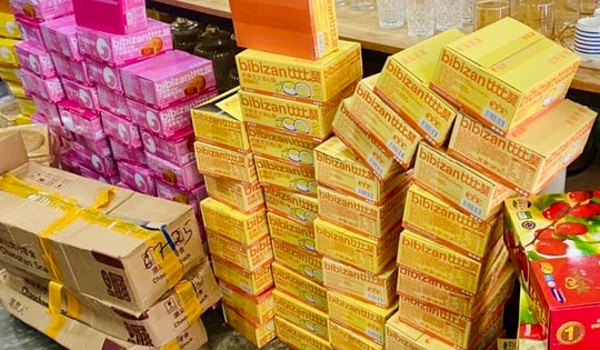 Cận cảnh 1.800 bánh trung thu nhập lậu nhiều vị, bắt mắt, chất lượng thả nổi, người mua nên biết để tránh