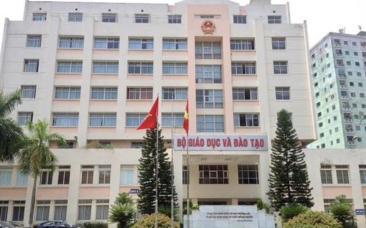 Đường dây nóng của Bộ GD&ĐT nhận thông tin nhũng nhiễu, gây phiền người dân