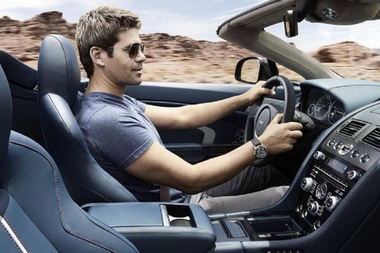 Vì sao tài xế có kinh nghiệm lại thích chỉnh ghế về phía sau rất xa?